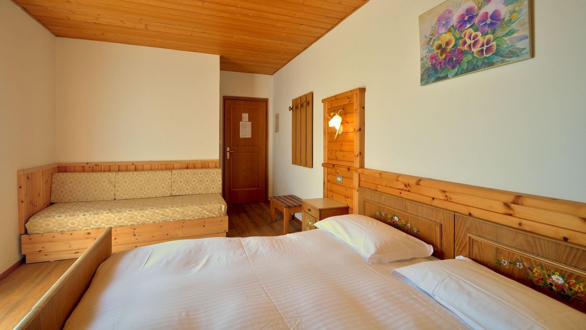 Hotel Garni Edy 戴亚诺 外观 照片