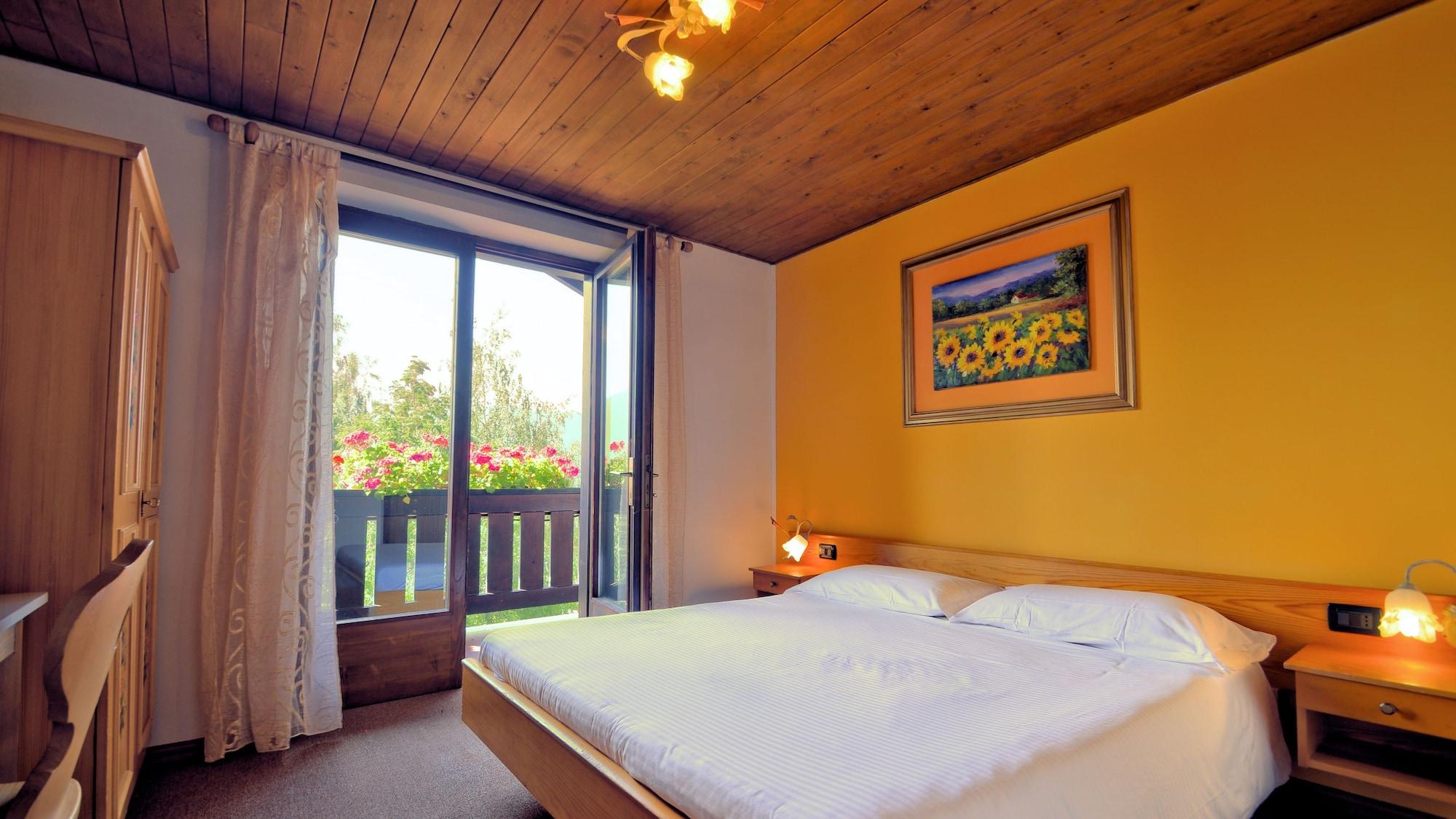 Hotel Garni Edy 戴亚诺 外观 照片