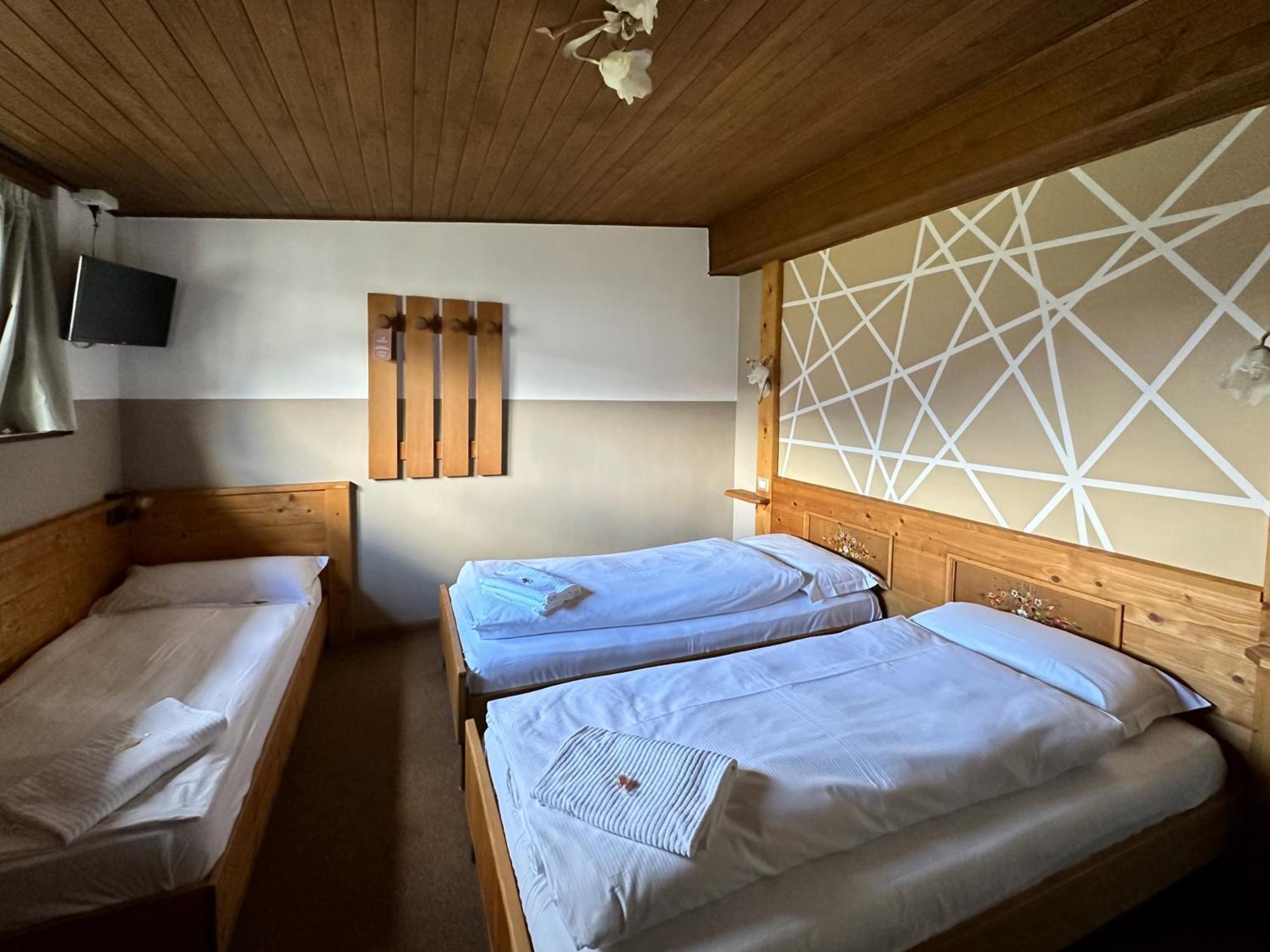 Hotel Garni Edy 戴亚诺 外观 照片