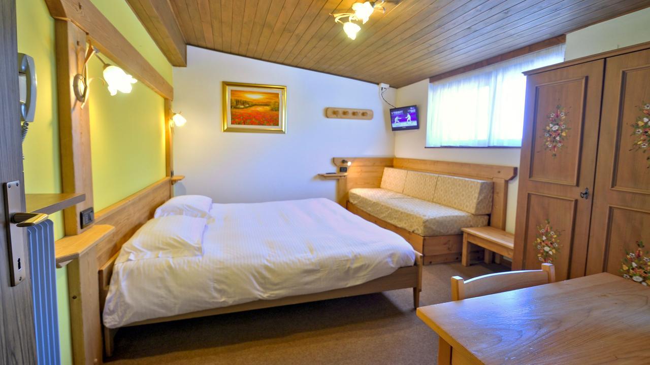 Hotel Garni Edy 戴亚诺 外观 照片