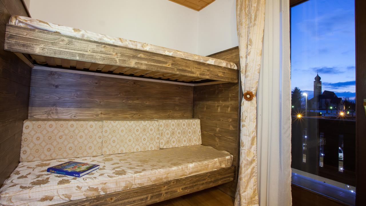 Hotel Garni Edy 戴亚诺 外观 照片