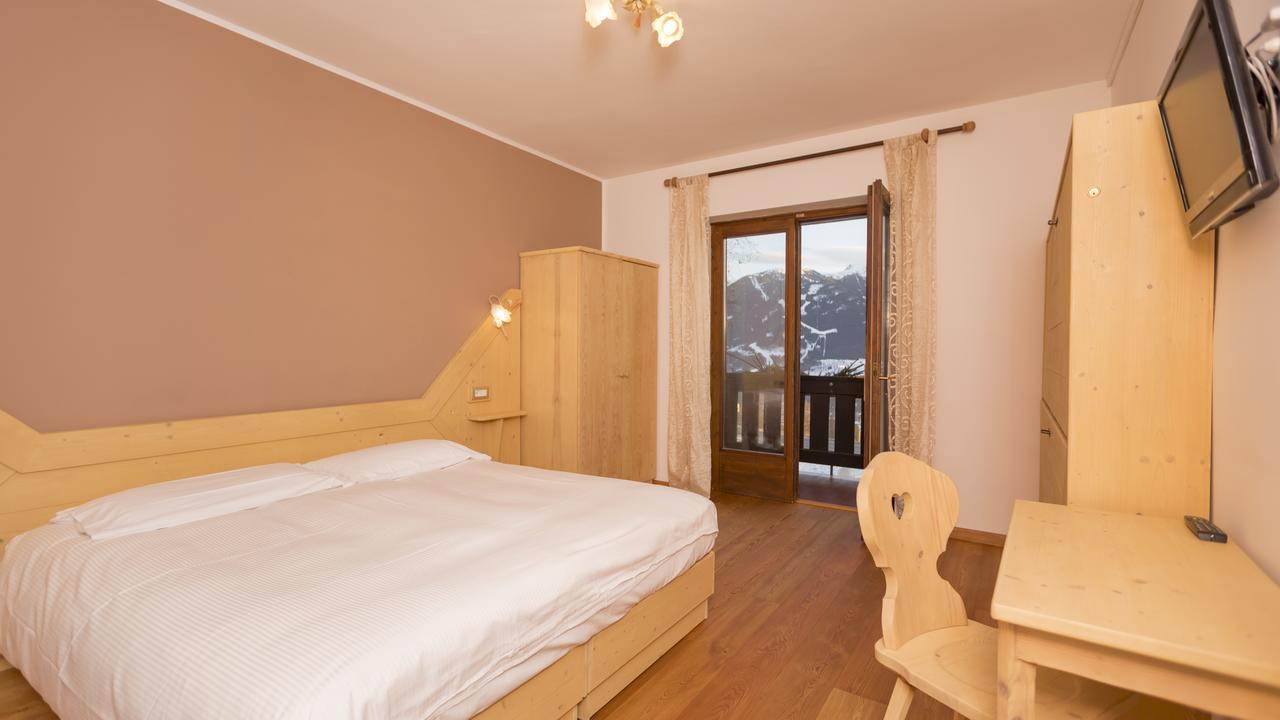 Hotel Garni Edy 戴亚诺 外观 照片
